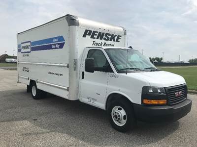 GMC G33903 Box Truck - 401HP, 6 Speed Automatic, Roll up Door
