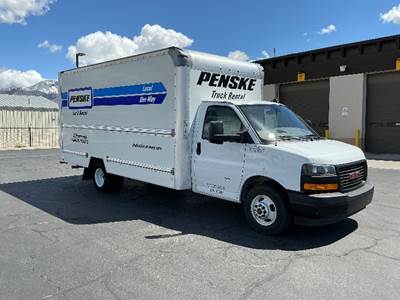 GMC G33903 Box Truck - 401HP, 6 Speed Automatic, Roll up Door