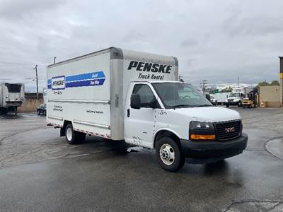GMC G33903 Box Truck - 401HP, 6 Speed Automatic, Roll up Door