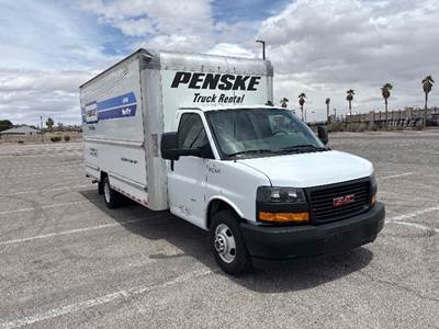 GMC G33903 Box Truck - 401HP, 6 Speed Automatic, Roll up Door
