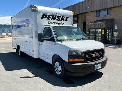 GMC G33903 Box Truck - 401HP, 6 Speed Automatic, Roll up Door