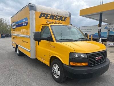 GMC G33903 Box Truck - 401HP, 6 Speed Automatic, Roll up Door