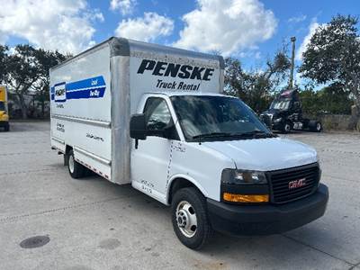 GMC G33903 Box Truck - 401HP, 6 Speed Automatic, Roll up Door