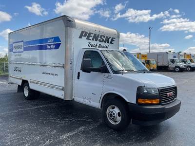 GMC G33903 Box Truck - 401HP, 6 Speed Automatic, Roll up Door