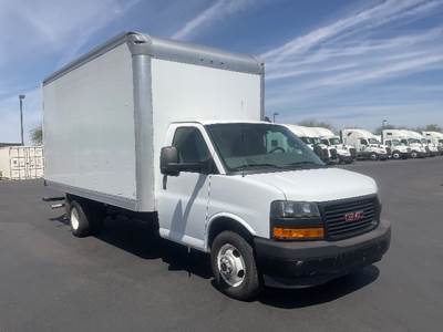 GMC G33903 Box Truck - 401HP, 6 Speed Automatic, Roll up Door