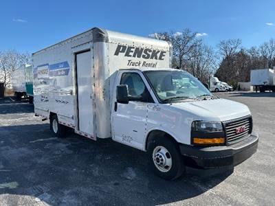 GMC G33903 Box Truck - 401HP, 6 Speed Automatic, Roll up Door
