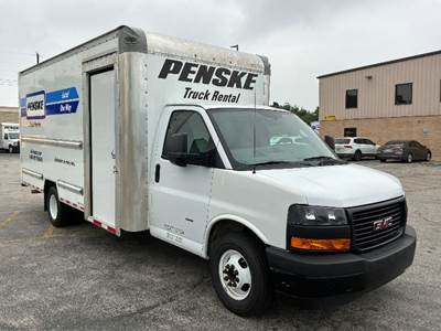 GMC G33903 Box Truck - 401HP, 6 Speed Automatic, Roll up Door