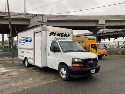 GMC G33903 Box Truck - 401HP, 6 Speed Automatic, Roll up Door