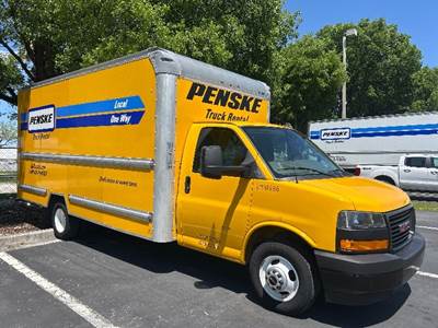 GMC G33903 Box Truck - 401HP, 6 Speed Automatic, Roll up Door