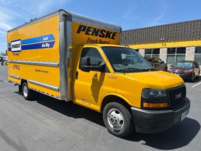 GMC G33903 Box Truck - 401HP, 6 Speed Automatic, Roll up Door