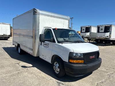 GMC G33903 Box Truck - 401HP, 6 Speed Automatic, Roll up Door