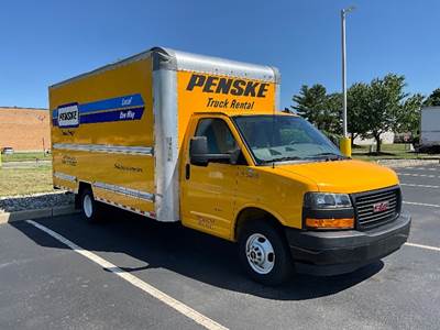 GMC G33903 Box Truck - 401HP, 6 Speed Automatic, Roll up Door