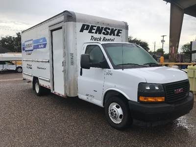 GMC G33903 Box Truck - 401HP, 6 Speed Automatic, Roll up Door