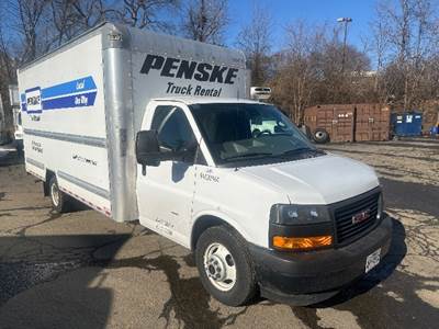 GMC G33903 Box Truck - 401HP, 6 Speed Automatic, Roll up Door