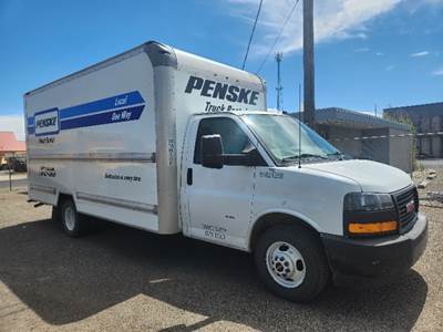 GMC G33903 Box Truck - 401HP, 6 Speed Automatic, Roll up Door
