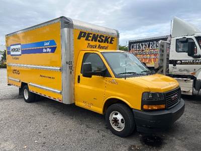 GMC G33903 Box Truck - 401HP, 6 Speed Automatic, Roll up Door