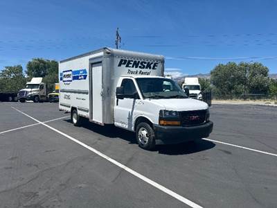 GMC G33903 Box Truck - 401HP, 6 Speed Automatic, Roll up Door