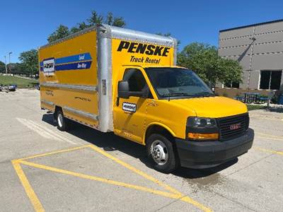 GMC G33903 Box Truck - 401HP, 6 Speed Automatic, Roll up Door