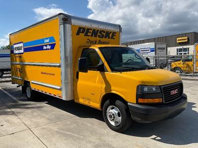 GMC G33903 Box Truck - 401HP, 6 Speed Automatic, Roll up Door