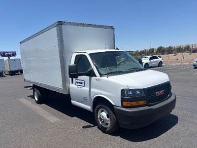 GMC G33903 Box Truck - 401HP, 6 Speed Automatic, Roll up Door