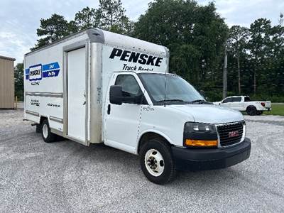 GMC G33903 Box Truck - 401HP, 6 Speed Automatic, Roll up Door