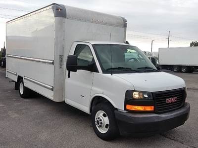 GMC G33903 Box Truck - 401HP, 6 Speed Automatic, Roll up Door