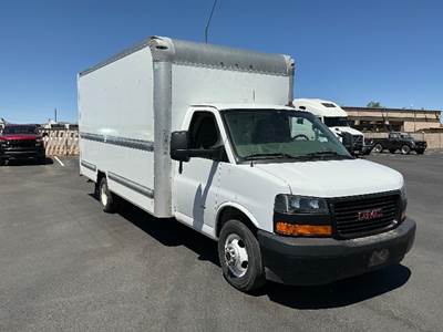 GMC G33903 Box Truck - 401HP, 6 Speed Automatic, Roll up Door