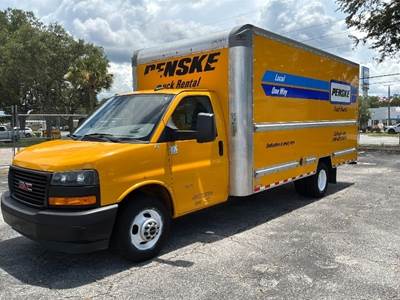 GMC G33903 Box Truck - 401HP, 6 Speed Automatic, Roll up Door