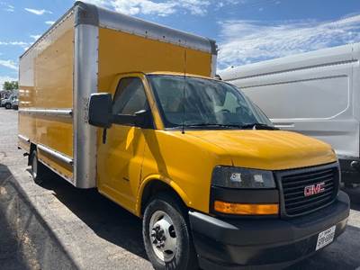 GMC G33903 Box Truck - 401HP, 6 Speed Automatic, Roll up Door