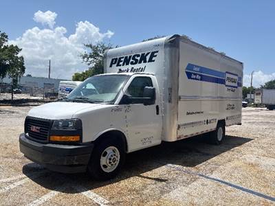 GMC G33903 Box Truck - 401HP, 6 Speed Automatic, Roll up Door