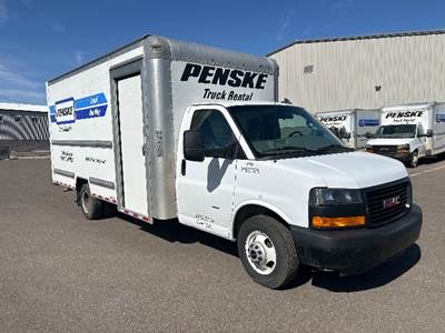 GMC G33903 Box Truck - 401HP, 6 Speed Automatic, Roll up Door