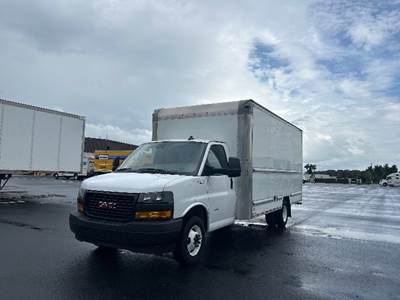 GMC G33903 Box Truck - 401HP, 6 Speed Automatic, Roll up Door