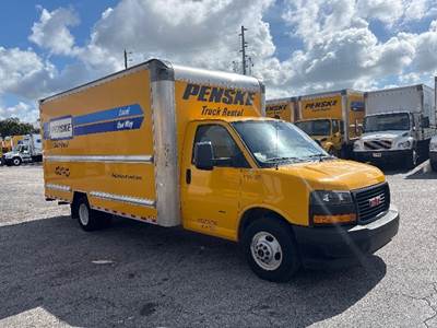 GMC G33903 Box Truck - 401HP, 6 Speed Automatic, Roll up Door