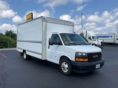 GMC G33903 Box Truck - 341HP, 6 Speed Automatic, Roll up Door