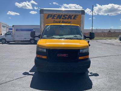 GMC G33903 Box Truck - 401HP, 6 Speed Automatic, Roll up Door