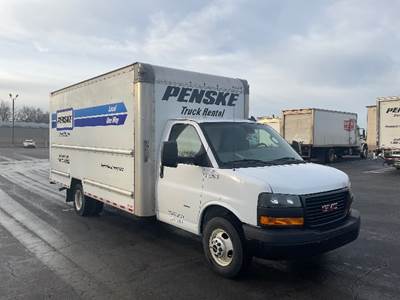 GMC G33903 Box Truck - 401HP, 6 Speed Automatic, Roll up Door