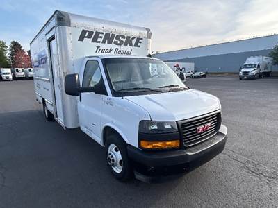 GMC G33903 Box Truck - 401HP, 6 Speed Automatic, Roll up Door