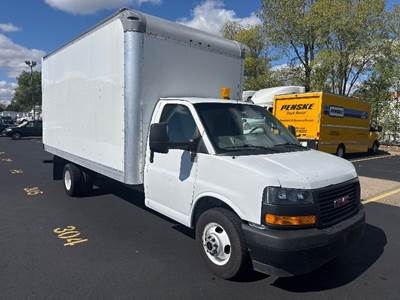 GMC G33903 Box Truck - 341HP, 6 Speed Automatic, Roll up Door
