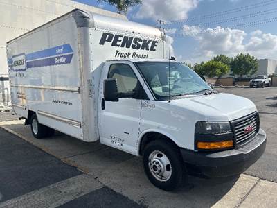 GMC G33903 Box Truck - 401HP, 6 Speed Automatic, Roll up Door