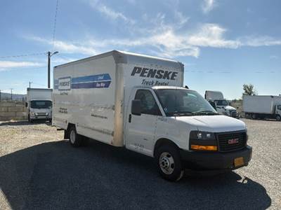 GMC G33903 Box Truck - 401HP, 6 Speed Automatic, Roll up Door