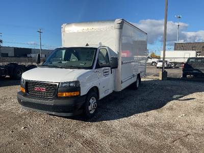 GMC G33903 Box Truck - 401HP, 6 Speed Automatic, Roll up Door