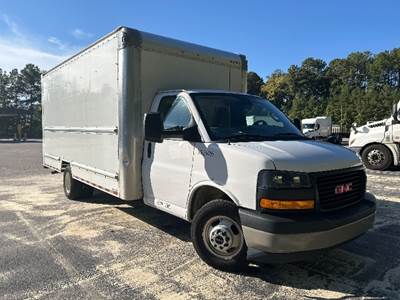 GMC G33903 Box Truck - 401HP, 6 Speed Automatic, Roll up Door