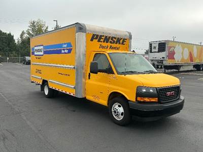 GMC G33903 Box Truck - 401HP, 6 Speed Automatic, Roll up Door
