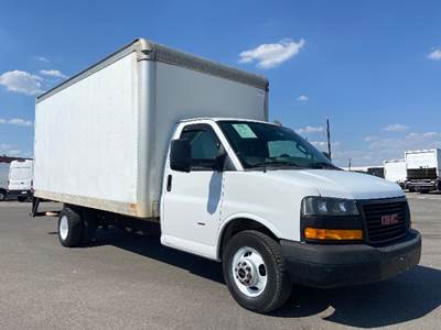GMC Savana Box Truck - Roll up Door