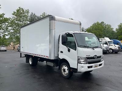 Hino 195 Box Truck - 210HP, 6 Speed Automatic, Swing Door