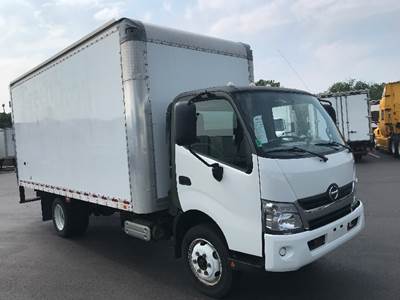 Hino 195 18 ft Box Truck - 210HP, 6 Speed Automatic, Swing Door