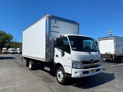 Hino 195 18 ft Box Truck - 210HP, 6 Speed Automatic