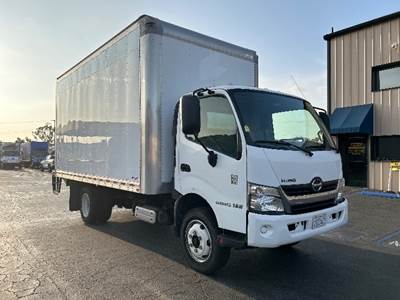 Hino 195 16 ft Box Truck - 210HP, 6 Speed Automatic, Roll up Door