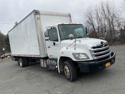 Hino 258LP 24 ft Box Truck - 230HP, 6 Speed Automatic, Roll up Door