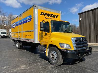 Hino 268 26 ft Box Truck - 230HP, 6 Speed Automatic, Roll up Door